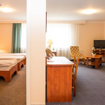 Hit Hotel - Hotels Near Me - Warsaw, MZ Hit Hotel - Hotels Near Me - Warsaw, MZ