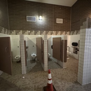 Sunset Point Rest Area - Women's bathroom stalls - Rest Stops Near Me - Congress, Arizona