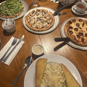 Castello Pizza and Pasta - Pizza Near Me - Seattle, Washington