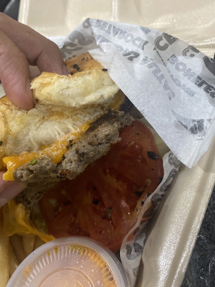 WINGS FACTORY Av. Prol. Zaragoza 99, Jardines de La Hacienda