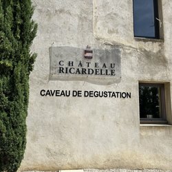 Château Ricardelle - This is the entrance