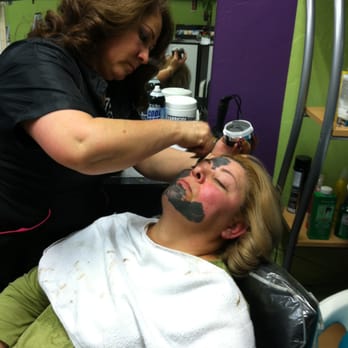 Coco's Beauty Salon - Hair Salons Near Me - San Pablo, California