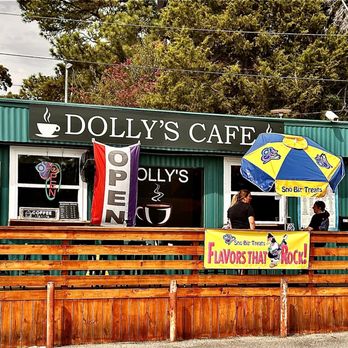 Dolly's Cafe - Outside - Coffee & Tea Near Me - Hueytown, Alabama