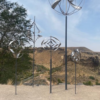 River Rock Roasting Co - Fun art outside - Coffee & Tea Near Me - La Verkin, Utah