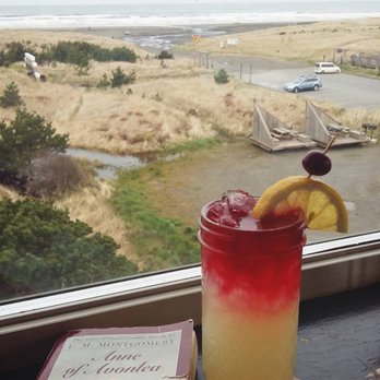 Pickled Fish Restaurant - Cranberry lemonade with a beautiful, foggy, morning view of the ocean - New American Near Me - Long Beach, Washington Pickled Fish Restaurant - Cranberry lemonade with a beautiful, foggy, morning view of the ocean - New American Near Me - Long Beach, Washington