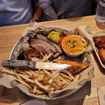 Del's Hideout - Beef brisket platter - Barbeque Near Me - San Diego, California