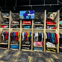 Yumo Pro Shop - We have Yonex, Victor, Babolat, Li Ning, Onix and Selkirk racket/paddle bags at Yumo Pro Shop.
https://yumo.ca