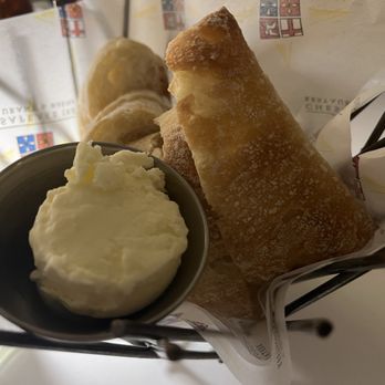 Chesapeake Inn Restaurant - Bread & Butter - Seafood Near Me - Chesapeake City, Maryland Chesapeake Inn Restaurant - Bread & Butter - Seafood Near Me - Chesapeake City, Maryland