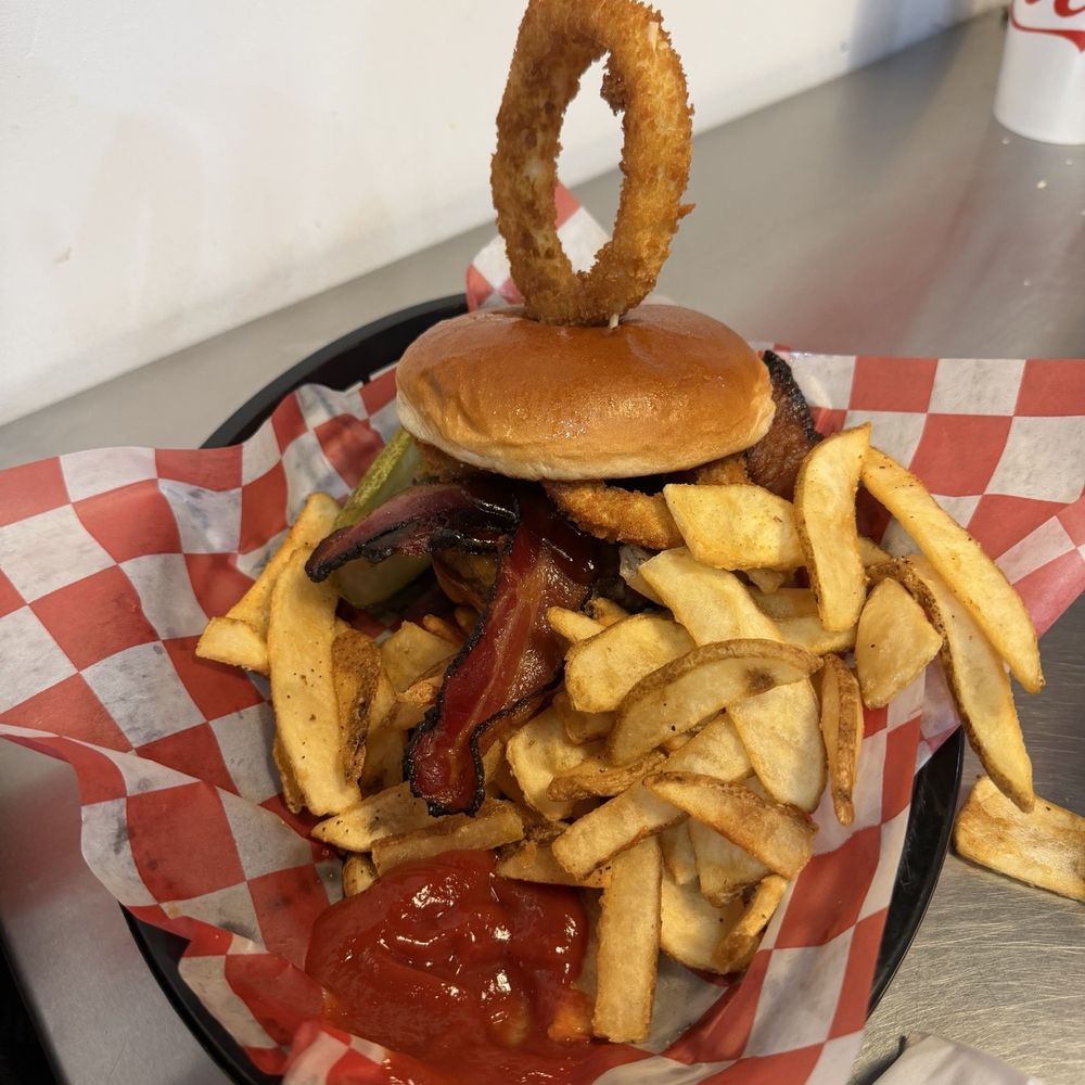 Cablp - Mindfreak burger - Breakfast & Brunch Near Me - Moapa Valley, Nevada Cablp - Mindfreak burger - Breakfast & Brunch Near Me - Moapa Valley, Nevada
