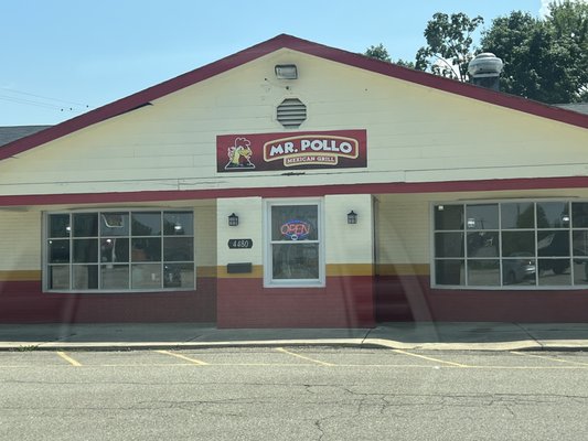 Mr. Pollo Mexican Grill by null