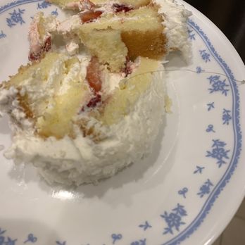 Paris Baguette - Hair in cake - Coffee & Tea Near Me - Milpitas, California Paris Baguette - Hair in cake - Coffee & Tea Near Me - Milpitas, California