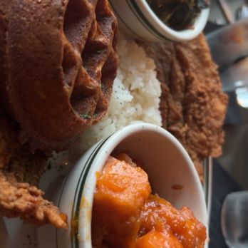 Taste Bar + Kitchen - Catfish, waffle, greens and yams - Cocktail Bars Near Me - Houston, Texas