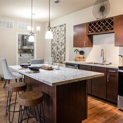 Retreat at Fremaux Town Center Apartments