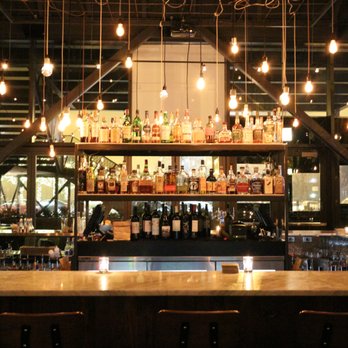 The Promontory - Le bar. - Bars Near Me - Chicago, Illinois