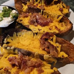 Ye Olde English Inn - Potatoe Skins