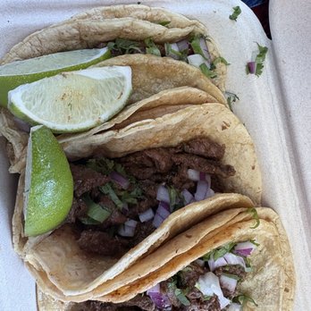Double Clutch Brewing - Steak Taco Tuesday - Breweries Near Me - Evanston, Illinois