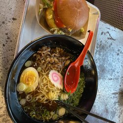 Bubblys - Shoyu Ramen and a regular cheeseburger