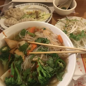 Pho Saigon - B11 & steamed dumplings - Chinese Near Me - Youngstown, Ohio