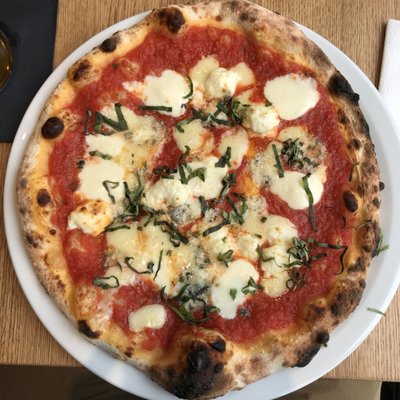 Heirloom Vin & Pizza by null