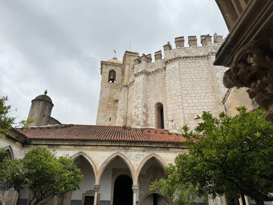 Tomar castle by null