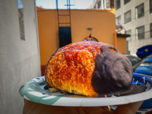 The Tangerine - a Burbank Hotel by null