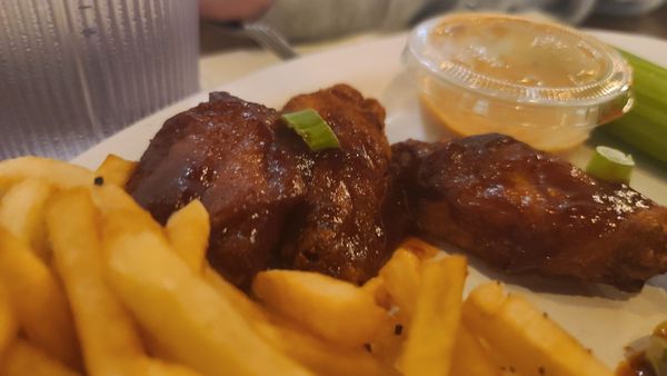 Book & Bourbon Southern Kitchen - Louisville Airport by null