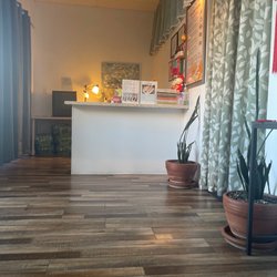 Dancing Fingers Massage - Simple and cozy.