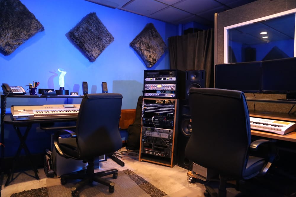 JAMBOX ENTERTAINMENT RECORDING STUDIOS Updated September 2024 23