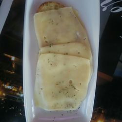 Cafe del Puerto Lanzarote - Pan con ajo y queso