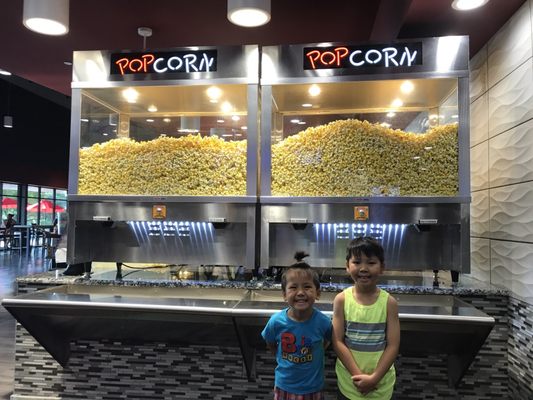 grand premiere lux cine