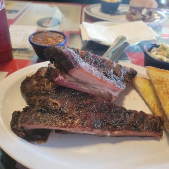 Penguin Ed's Barbeque - Barbeque Near Me - Fayetteville, Arkansas Penguin Ed's Barbeque - Barbeque Near Me - Fayetteville, Arkansas