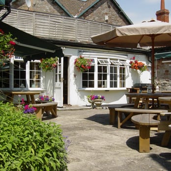 Langford Inn - Beer Garden - Pubs Near Me - Bristol, BST