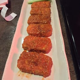 Spicey garlic vegan tofu wings. Spicey garlic vegan tofu wings.