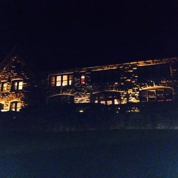 Castle Inn Restaurant - Ambiance is amazing.. Wish the food could come up to par. - American Near Me - Cavendish, Vermont