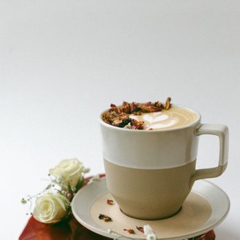 Sonder Coffee - Rose Vanilla Latte - Coffee & Tea Near Me - Wendell, North Carolina
