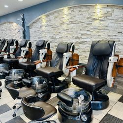 Nails 90 & Spa