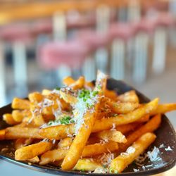 TRUFFLE PARMESAN FRIES