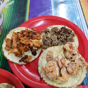 Tacos El Molcajete - Grilled shrimp, al pastor, carne asada - Tacos Near Me - Puerto Peñasco, SON Tacos El Molcajete - Grilled shrimp, al pastor, carne asada - Tacos Near Me - Puerto Peñasco, SON