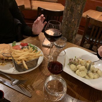 Le Comptoir - Bistros Near Me - Paris, 75