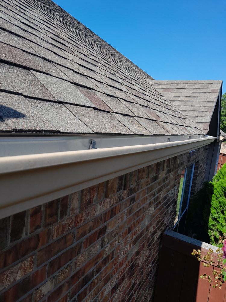 Slide of Texas Five Star Roofing