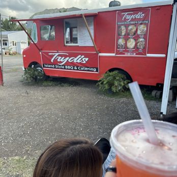 Trydis  BBQ - Tropical Lemon Crusher - Food Trucks Near Me - Honolulu, Hawaii