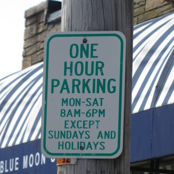 Blue Moon Grill - street parking situation - read the signs! 9/2014 - Breakfast & Brunch Near Me - Wakefield, Massachusetts