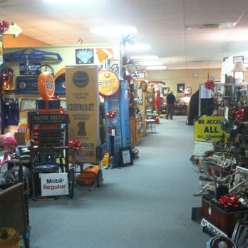 The Red Rooster - Antiques Near Me - New Braunfels, Texas The Red Rooster - Antiques Near Me - New Braunfels, Texas