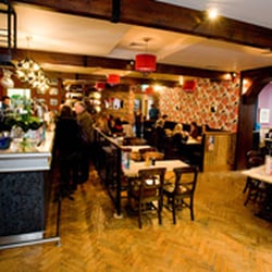 Oscar's Wine Bar