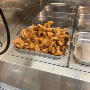 Swagyu Burger - Vons Pavilion hot deli counter self serve fries - the exact same fries Swagyu is selling. - Burgers Near Me - Newport Beach, California
