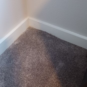 KCLoftCentral - Carpet and boards not fixed - Real Estate Agents Near Me - Kansas City, Missouri