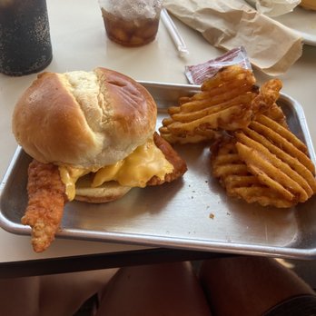 Sunset Harbor Bar and Grille - Buffalo chicken sandwich - Dive Bars Near Me - Fairport Harbor, Ohio