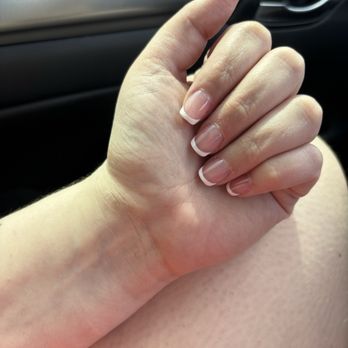Hollywood Nail - Nail Salons Near Me - Morton Grove, Illinois