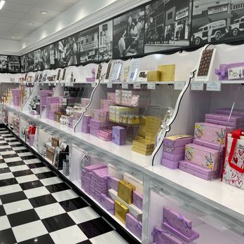 See's Candies - Candy Stores Near Me - Porter Ranch, California See's Candies - Candy Stores Near Me - Porter Ranch, California