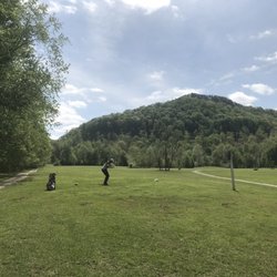 Carrington Green Golf Course - Hole 10